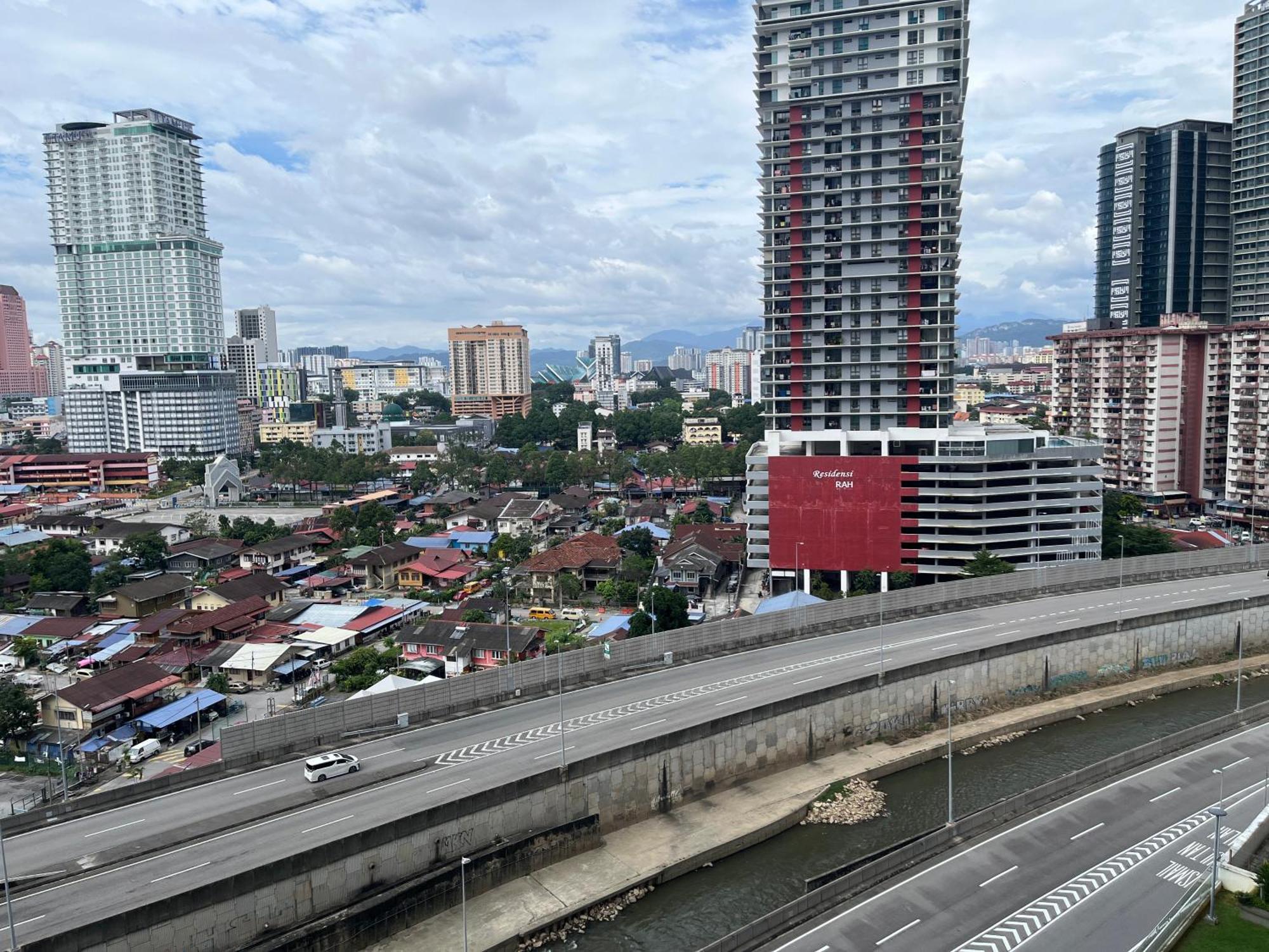 Kuala Lumpur Cherry Suites At Mercu Summer Suites Klcc Extérieur photo